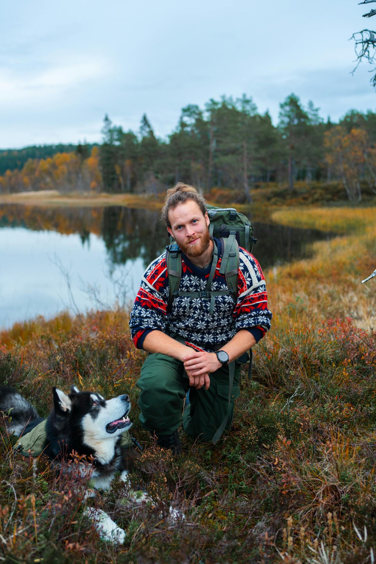 Image of a norwegian guy with a dog