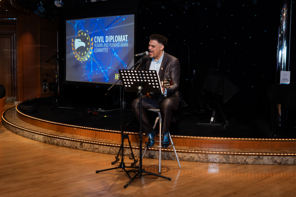 Image of the Civil Diplomat Jethro International with Nil Lus singer