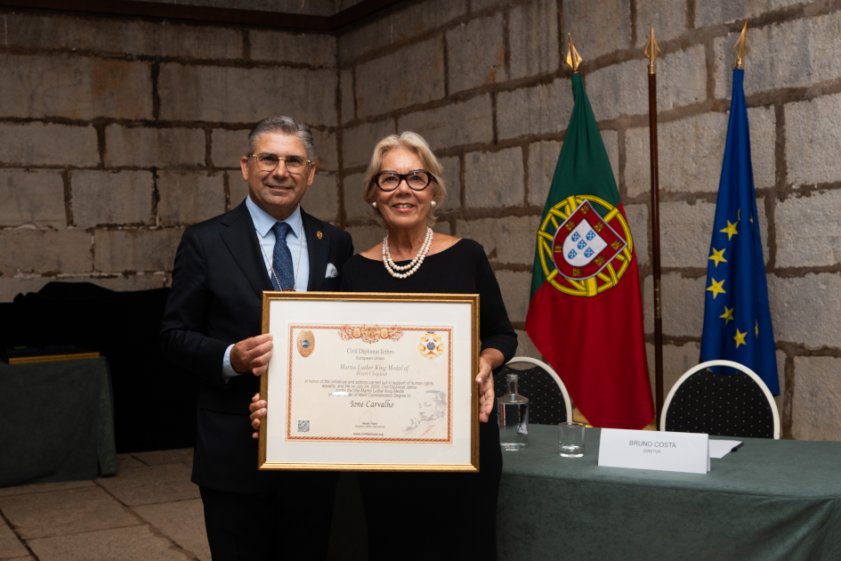 Image of the Martin Luther King Award by the Civil Diplomat Jethro International Civil Diplomacy Humanitarian Diplomacy at the Citadel of Cascais