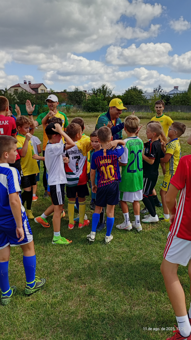 Image of the Civil Diplomat Gilberto Ferreira Jethro International Sport and Child Aid in UKraine