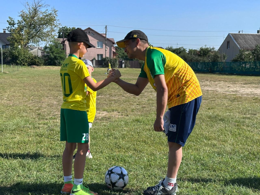 Image of the Civil Diplomat Gilberto Ferreira Jethro International Sport and Child Aid in UKraine