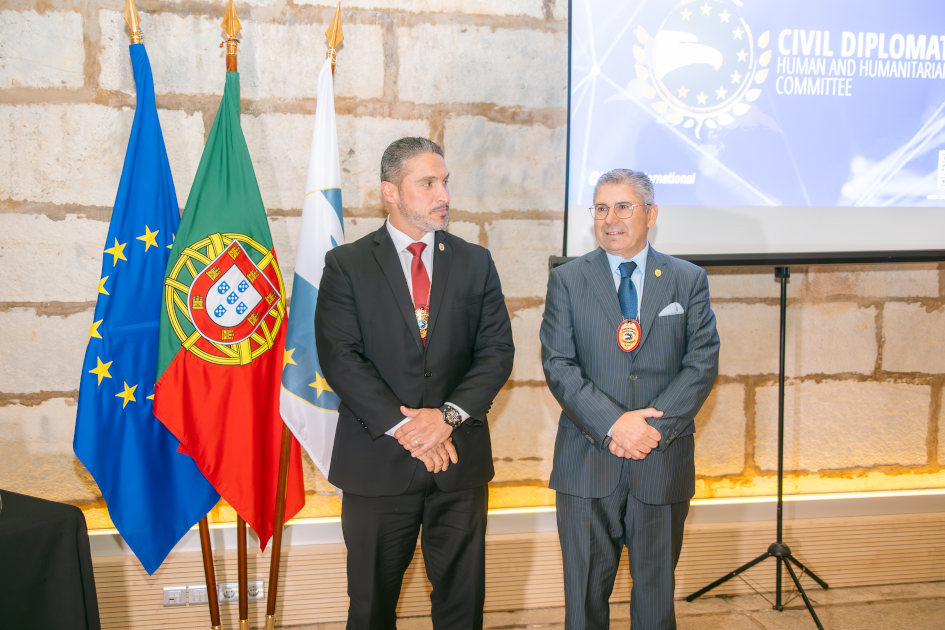 Image of Edison Dias and Colonel José Geraldo at the Solenm Ceremony of Civil Diplomat Jethro International Org. Citadel of Cascais november 2025