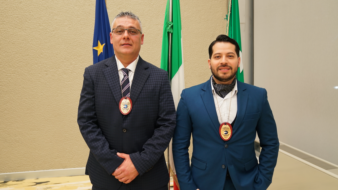 Immagine di Jethro International Seduta Solene a Milano Regione Lombardia Diplomatico civile, Diplomatici civili