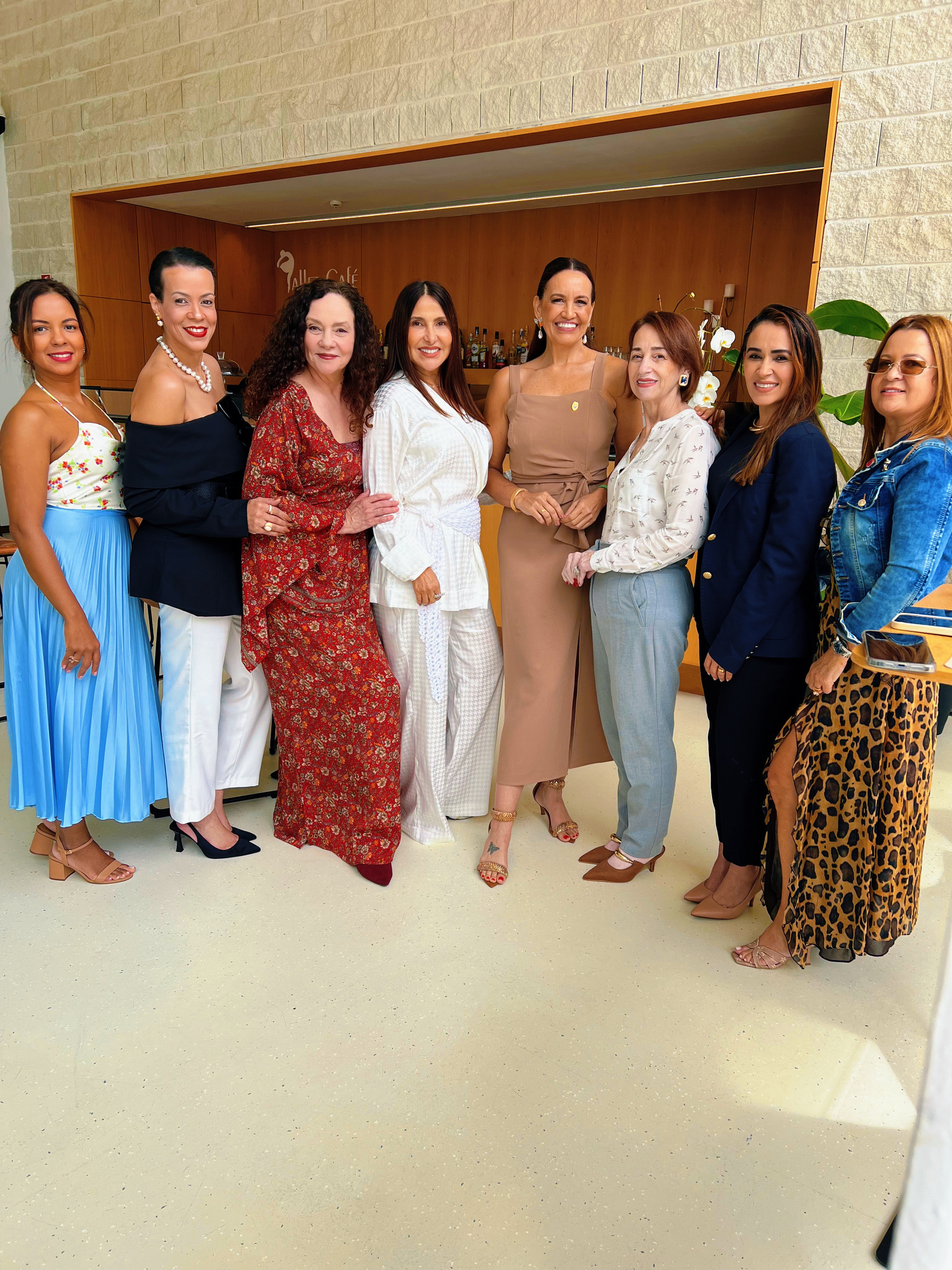 Civil Diplomat Michelle Diniz and the Mulheres com Propósito Institute in Algarve