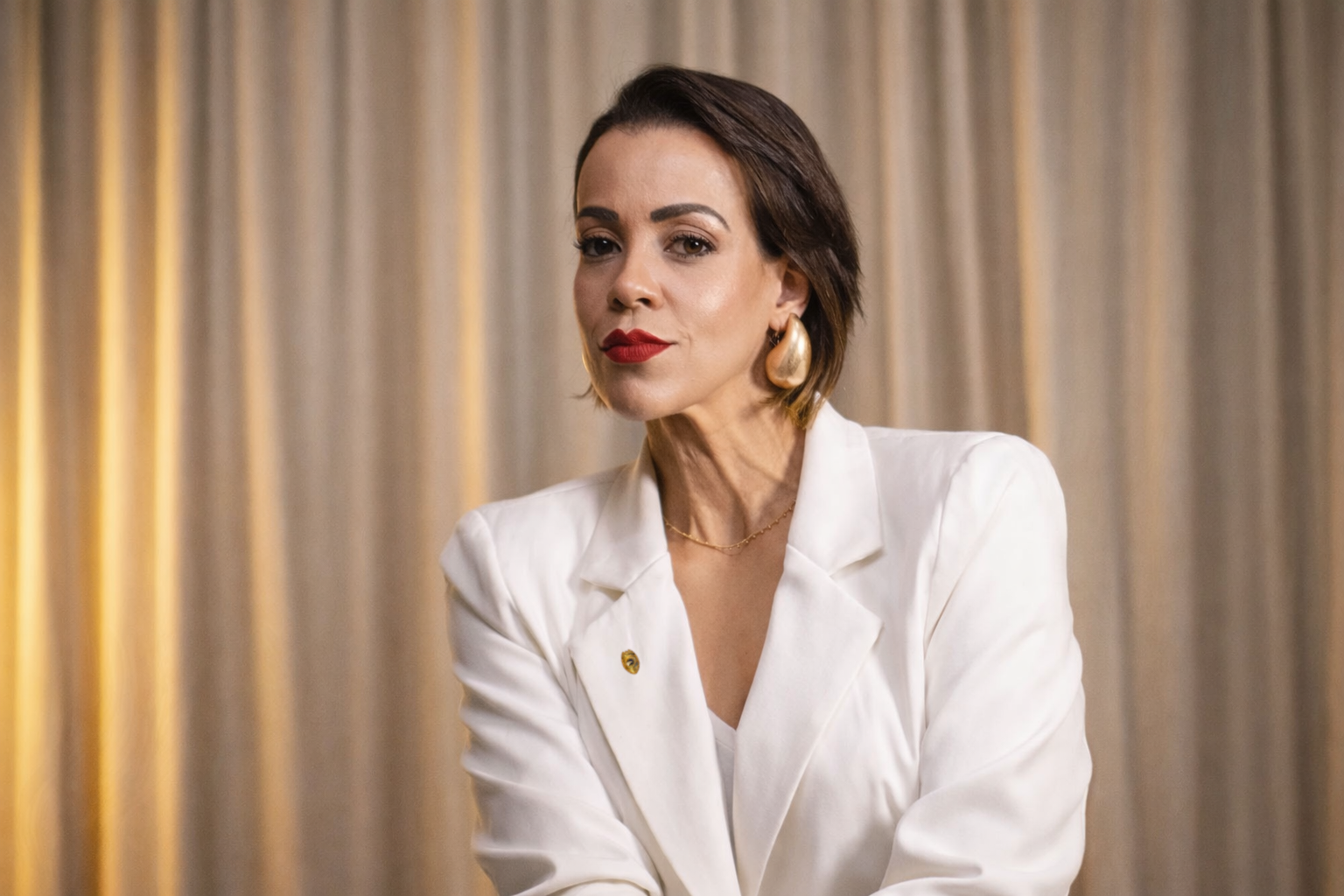 Civil Diplomat Michelle Diniz