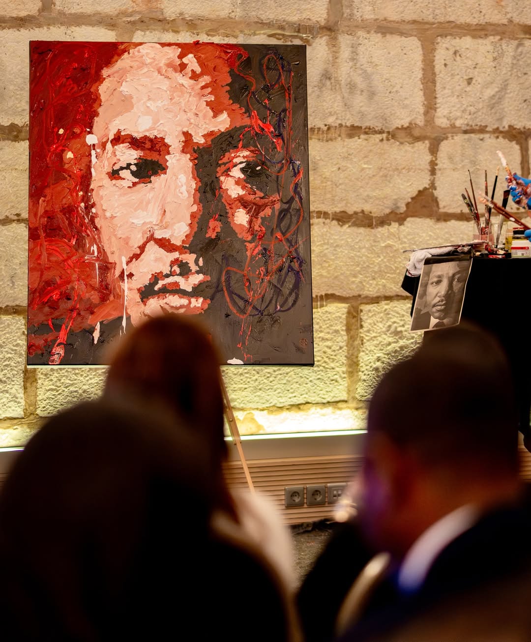 Laureated with the Martin Luther King Prize of Jethro International, Ramaya created a live painting in honour of Dr Martin Luther King Jr. at the Solemn Act of Civil Diplomat Jethro International.