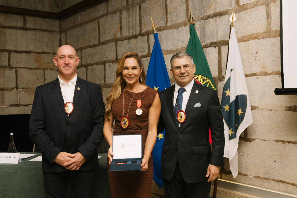 Lu Matosinhos certified Humanitarian Civil Diplomat by Jethro International.
