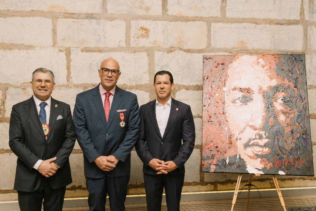 Ramaya Vallias live painting during Jethro International solemn ceremony.