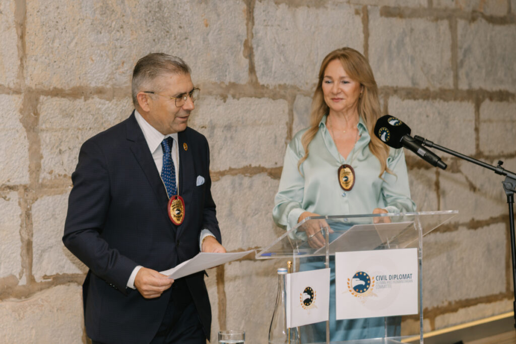 Civil Diplomat Jethro International Honours Humanitarian Leadership at Cascais Ceremony