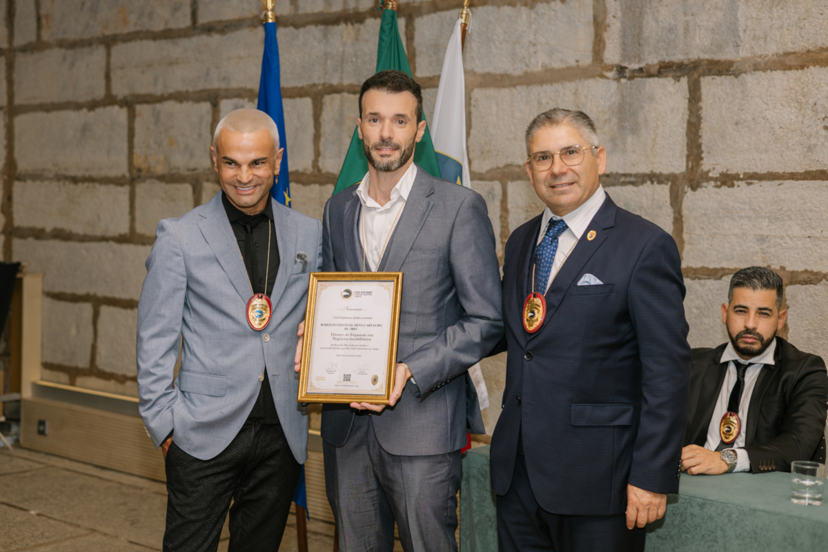 Civil Diplomat Jethro International Honours Humanitarian Leadership at Cascais Ceremony