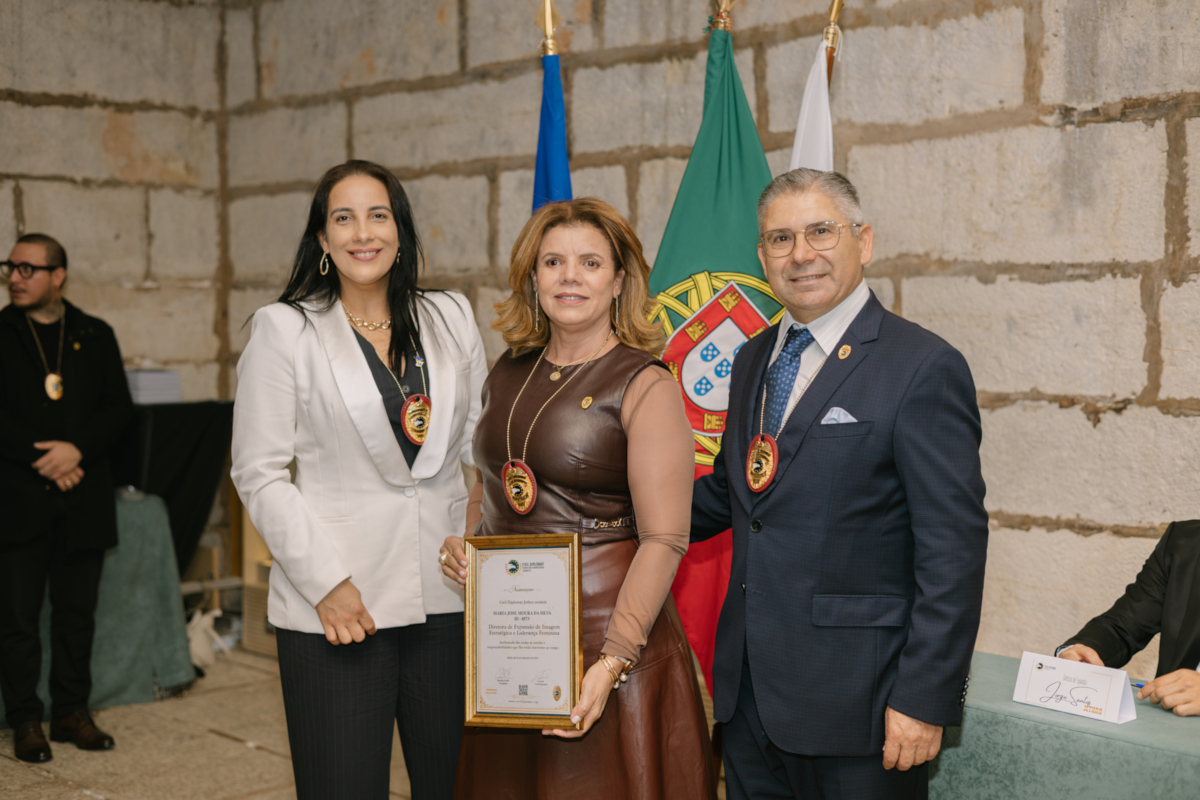 Civil Diplomat Jethro International Honours Humanitarian Leadership at Cascais Ceremony